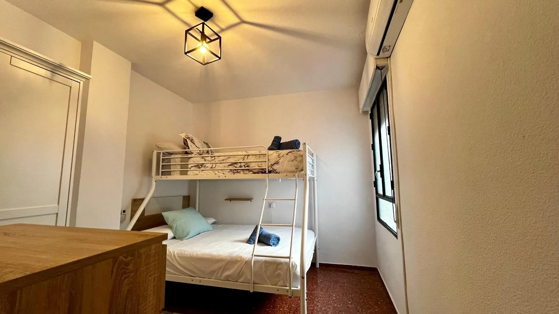 Amplio Apartamento Familiar Con Parking Privado En Pleno Centro De 科爾多瓦