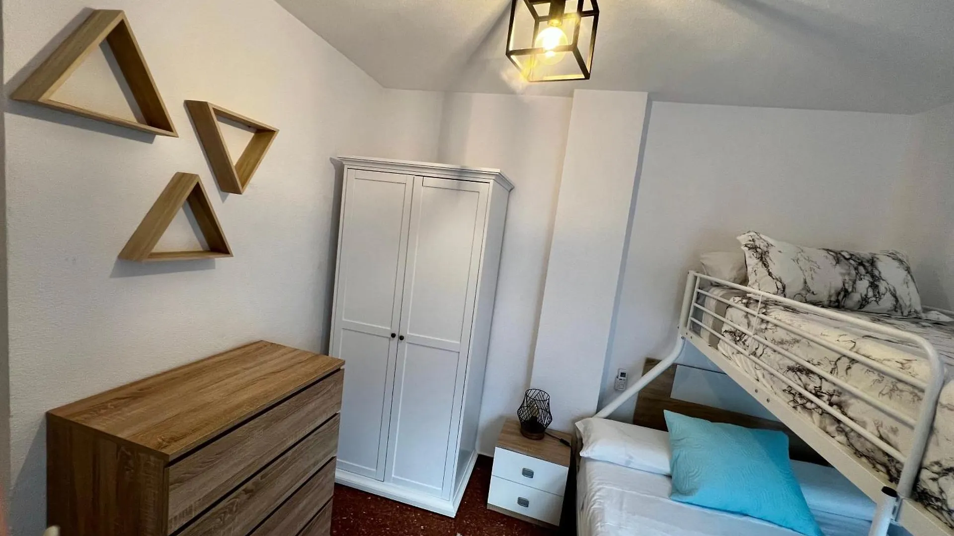 Amplio Apartamento Familiar Con Parking Privado En Pleno Centro De 科爾多瓦 0*,