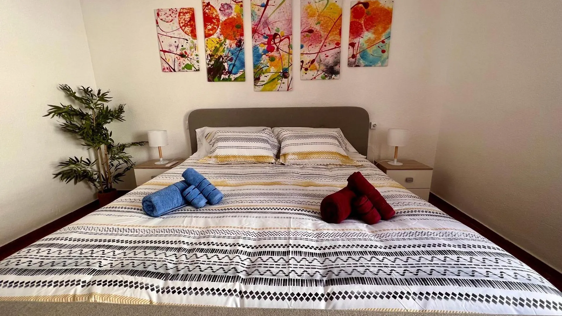 Amplio Apartamento Familiar Con Parking Privado En Pleno Centro De 科爾多瓦 0*,  西班牙